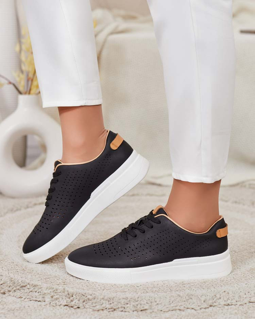 Royalfashion Жіночі ажурні спортивні кросівки Deromias