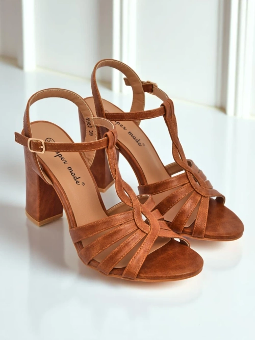 Royalfashion Жіночі босоніжки на блочному каблуці Daffi Elegance