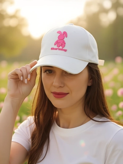 Royalfashion Cap mit Patch Hase Zwinkern