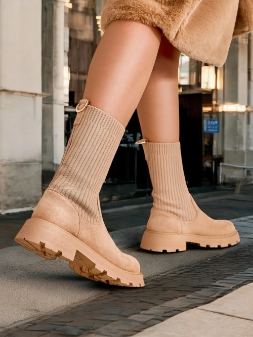 Жіночі чоботи на шнурках Royalfashion Деретт