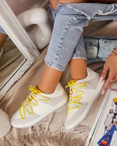 Weiße und graue Damen-Sport-Sneakers mit gelben Schnürsenkeln Olierinc - Schuhe