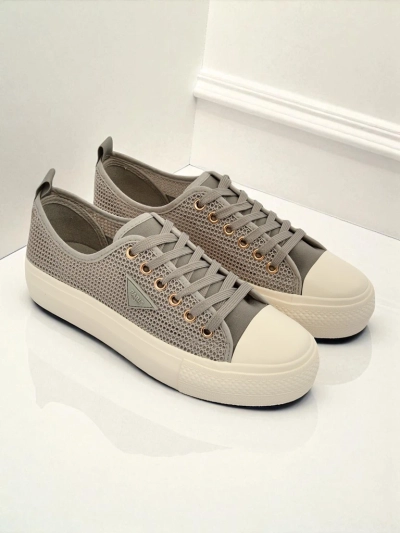 Damen-Sneaker Callista Mesh Light Grey – Komfort und Stil für Sommer und Herbst