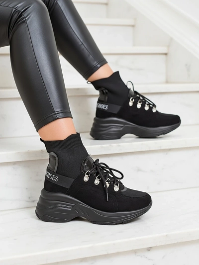 Royalfashion Damen schwarz isolierte Aleppo Sneaker