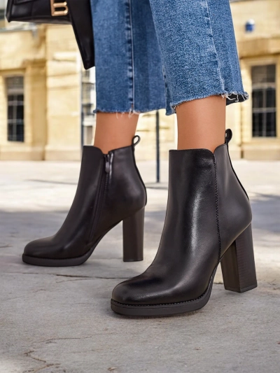 Royalfashion Damen-Stiefeletten an einem Pfosten Erozi