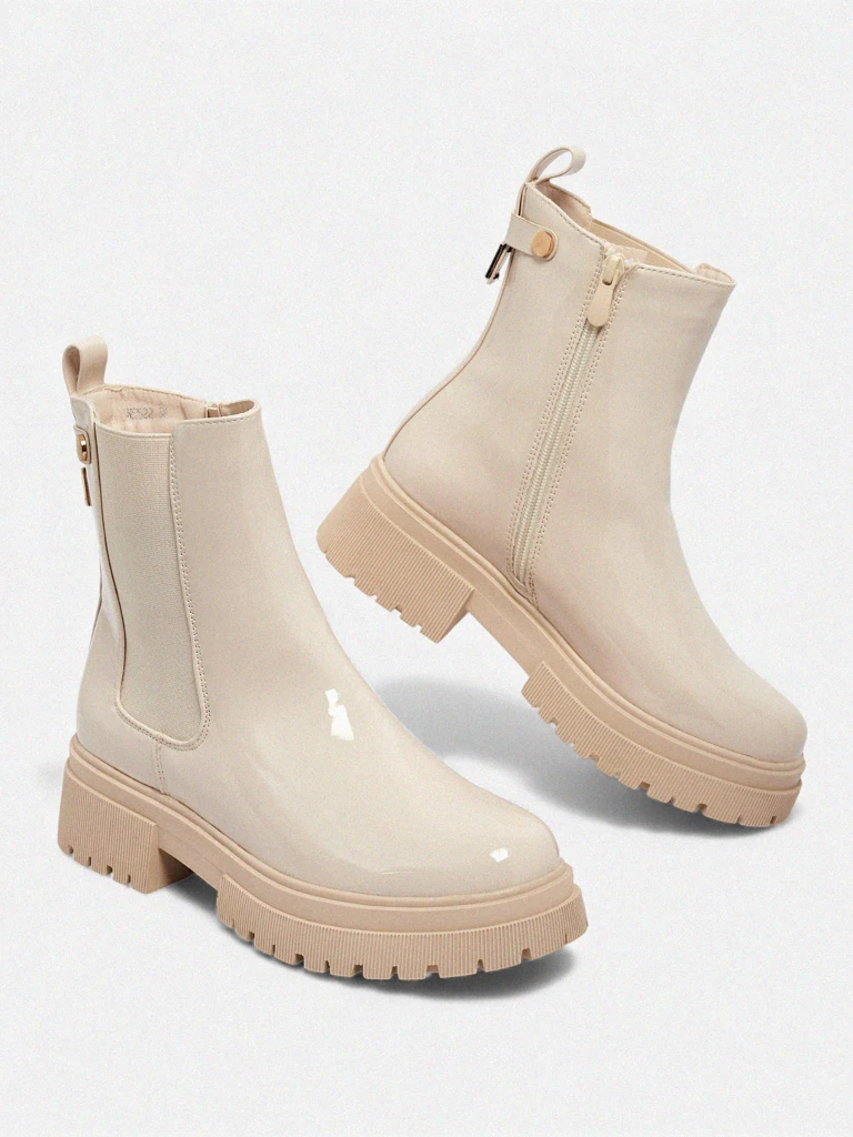 Lackierte Damenstiefeletten aus Öko-Leder Calebi