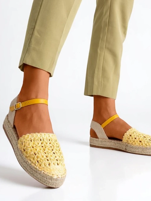Жовті жіночі еспадрільї з ажурним триумфом - Взуття