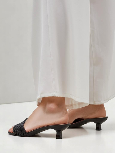 Sandalen Callista Nero – Schwarze Damen-Stilettos aus ökologischem Leder, Sommer