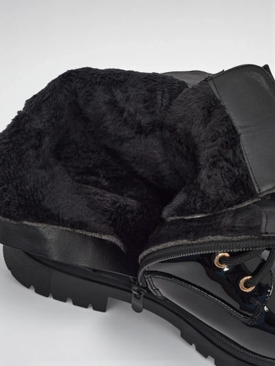 Geschnürte Stiefeletten aus mattem und lackiertem Öko-Leder Alvinea