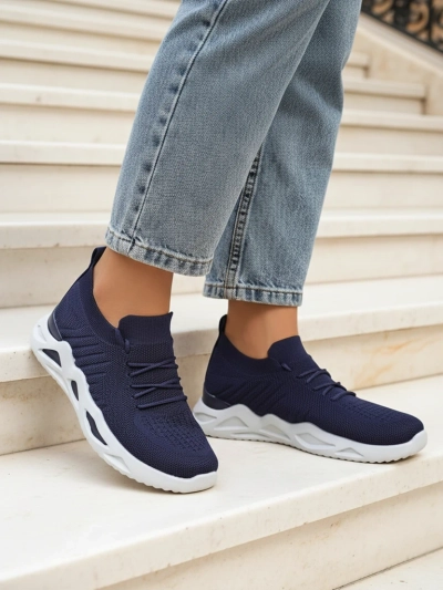 Royalfashion Матеріальні жіночі снікерси Kaenno