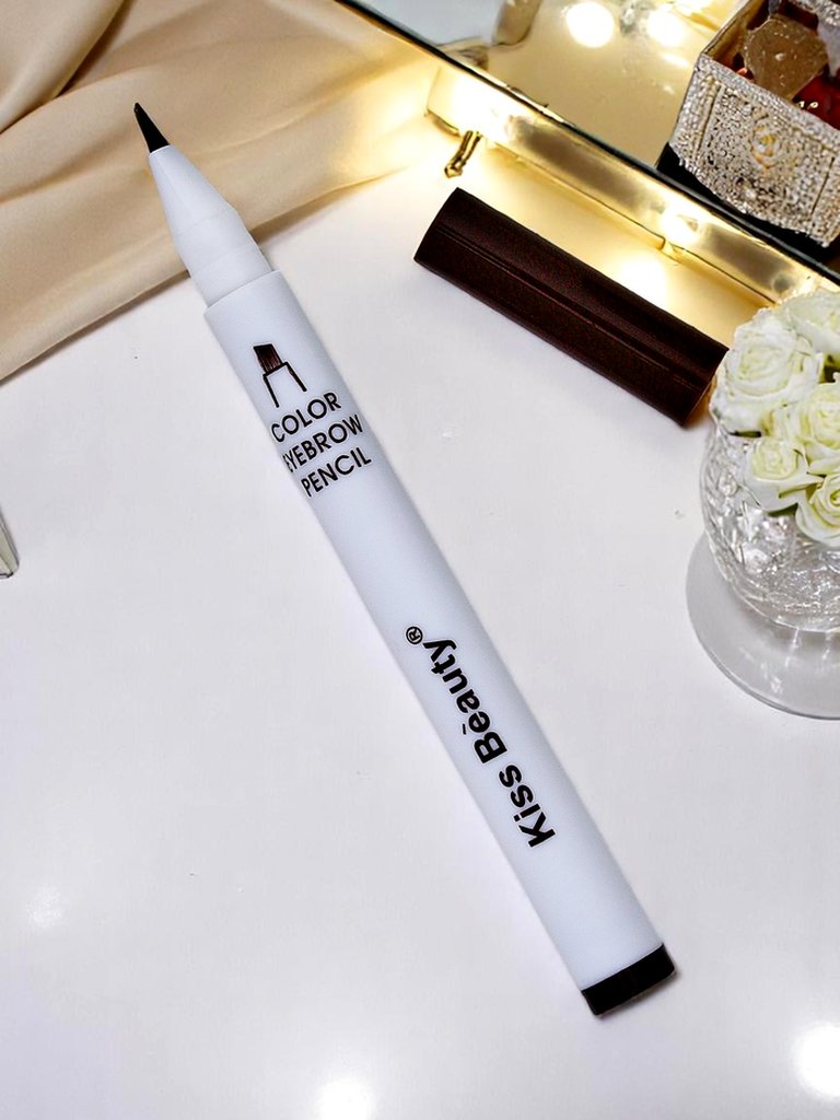 Präziser Augenbrauenstift Soft Brown