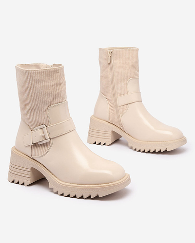Royalfashion Cream Tedica Damenstiefel mit flachem Absatz