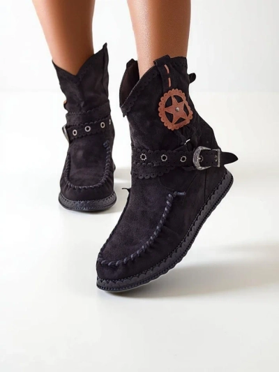 Royalfashion Damen Stiefeletten auf einem niedrigen Keil Indianas