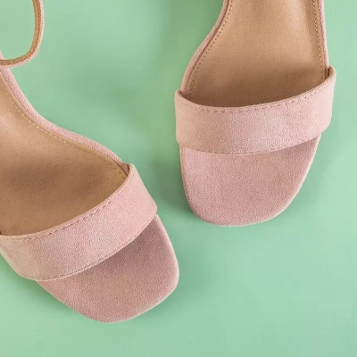 OUTLET Hellrosa Damensandalen auf niedrigem Mohato-Pfosten - Schuhe