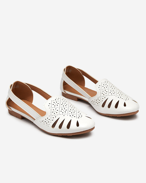 Weiße durchbrochene Damen-Ballerinas mit Schnitt an den Seiten Sermo- Footwear