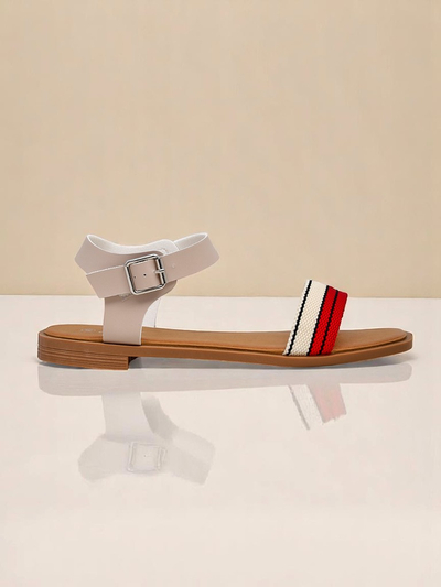 Royalfashion Damensandalen mit flacher Sohle Naya
