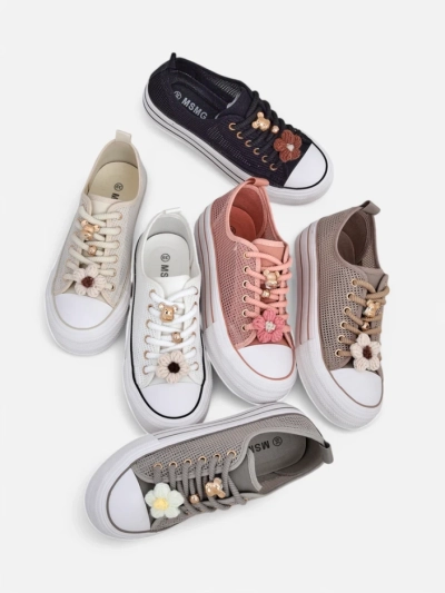 Royalfashion Damen durchlöcherte Sneakers mit Verzierungen Osdo