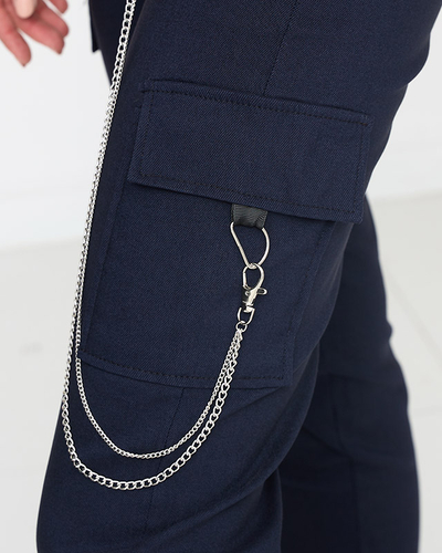 Marineblaue, isolierte Cargohose mit Taschen - Kleidung