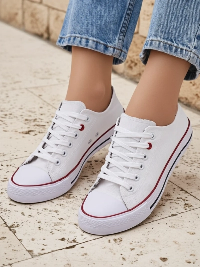 Aurelia Bianca – Klassische weiße Damen-Sneaker mit flacher Sohle