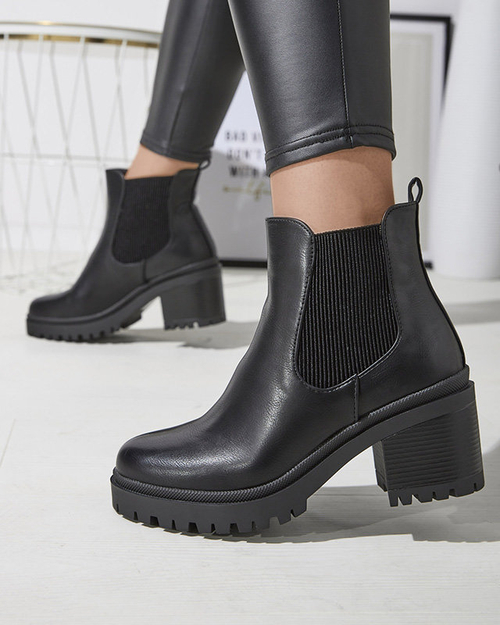 OUTLET Чорні жіночі черевики на стійці Foccillo- Footwear