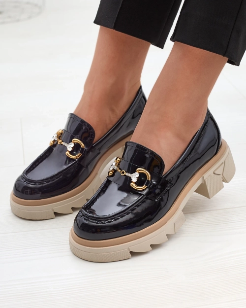 Лаковані чорні жіночі мокасини з кристалами Inriw - Взуття