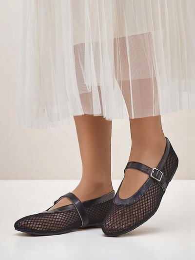 Royalfashion Damen-Ballerinas mit Lochmuster und Riemchen Naommi