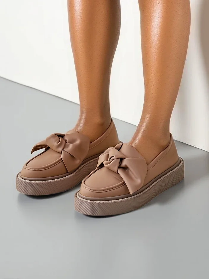 Royalfashion Elegante Damenmokassins mit einer Schleife Ortto