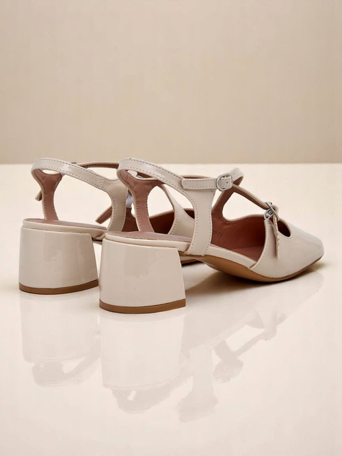 Royalfashion Жіночі туфлі на низьких підборах з декоративними ремінцями Lollita