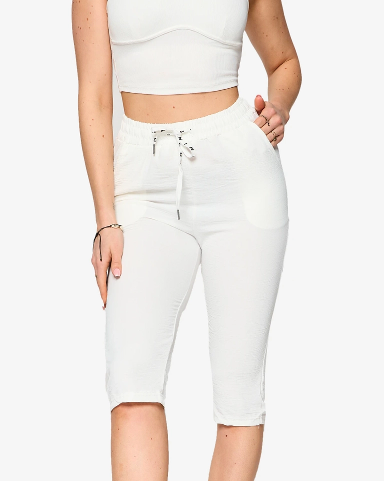 Weiße 3/4-lange Stoffshorts für Damen - Kleidung