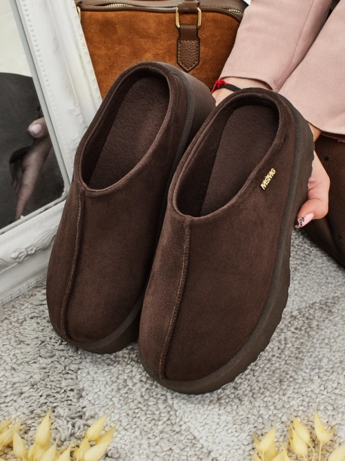 Короткі черевики a'la снігоходи жіночі з хутром Calindra