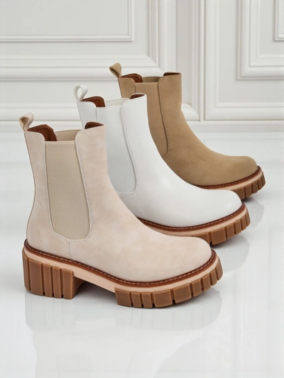 Amber Walk Stiefeletten mit Blockabsatz aus Öko-Nubukleder