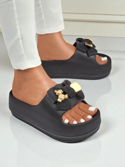 Royalfashion Жіночі гумові шльопанці з декоративним бантом Alday