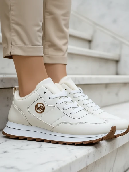 Royalfashion Alba Damen Gefütterte Sneakers Weiß Öko-Leder auf Plateau