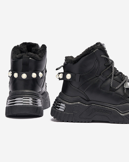 Чорні жіночі утеплені кросівки Pommie