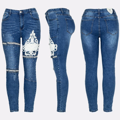 Blaue Jeans mit Falten und Verzierungen - Hose 1