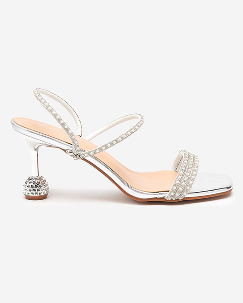 Сріблясті лаковані шльопанці на низьких підборах Lakopi