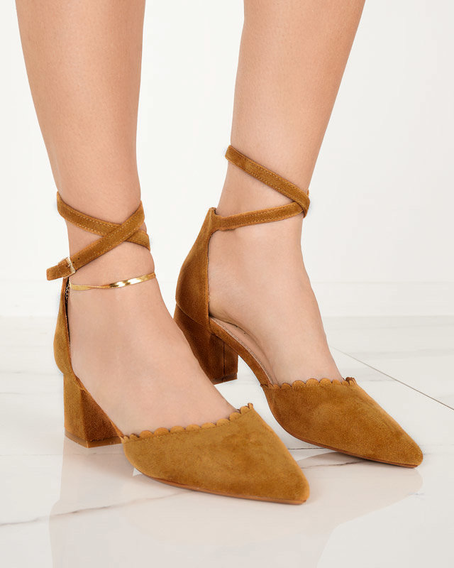 OUTLET Kamelsandalen aus Öko-Wildleder für Damen auf der Ametis-Post - Schuhe