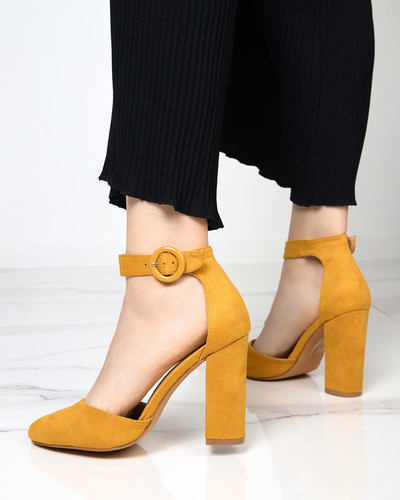 OUTLET Гірчичні жіночі босоніжки на пост Nastio - Взуття