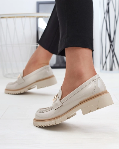 Beige lackierte Damen Mokassins mit Kette Sotella - Footwear