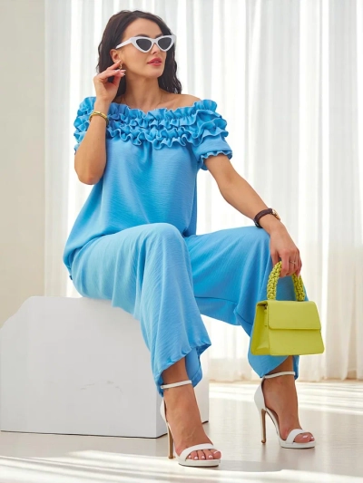 Royalfashion Жіночий комплект з топом з відкритими плечима з короткими рукавами та декоративним коміром і розкльошеними штанами