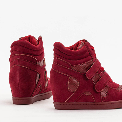 Kastanienbraune Mädchen-Sneakers auf einem gedeckten Anker Janomi - Schuhe