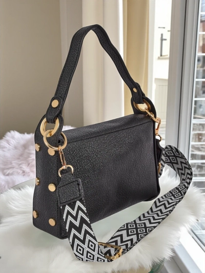 Schwarze Damenhandtasche Livia aus Öko-Leder mit Art-Deco-Verzierung