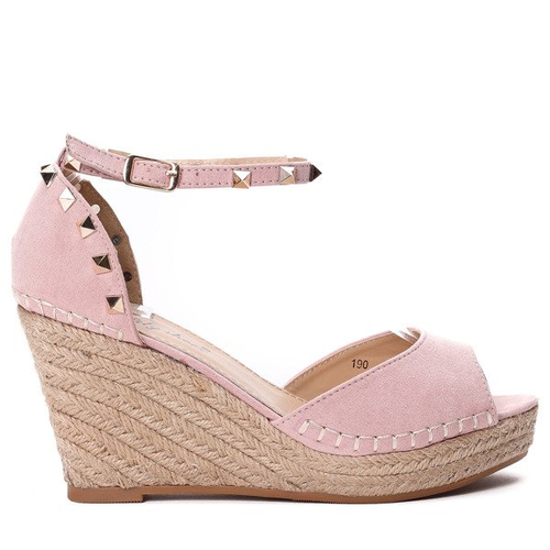 Różowe sandałki na koturnie - Obuwie