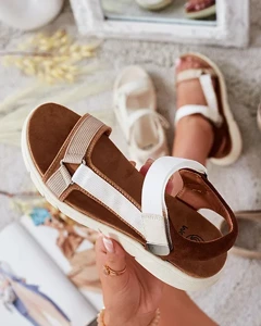 коричневий