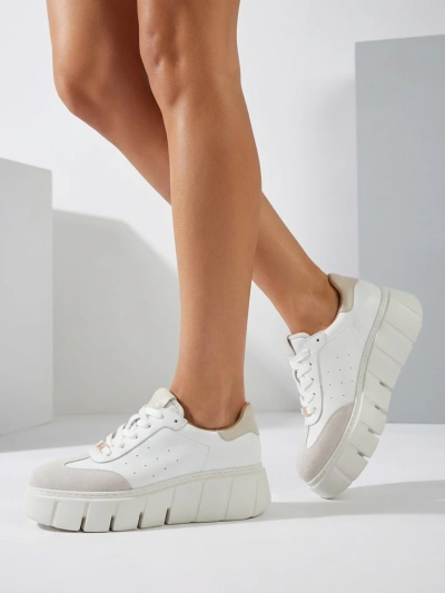 Sportliche Damen-Sneakers aus Naturleder Taures