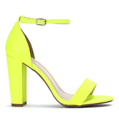 Żółte neonowe sandałki na wyższym słupku Noemi - Obuwie