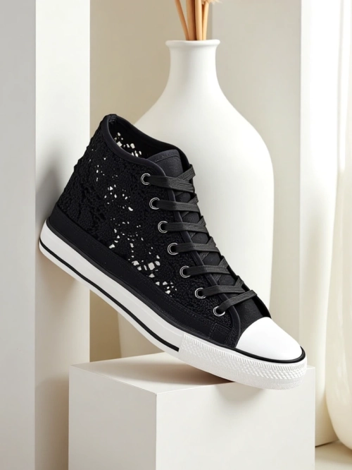 Royalfashion Жіночі перфоровані кросівки Limme