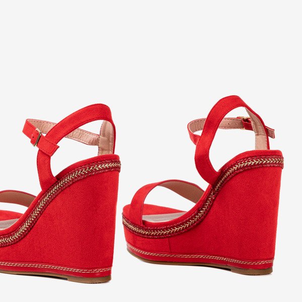 Demeters rote Keilsandalen - Schuhe