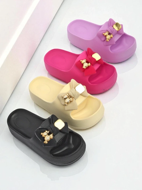 Royalfashion Жіночі гумові шльопанці з декоративним бантом Alday