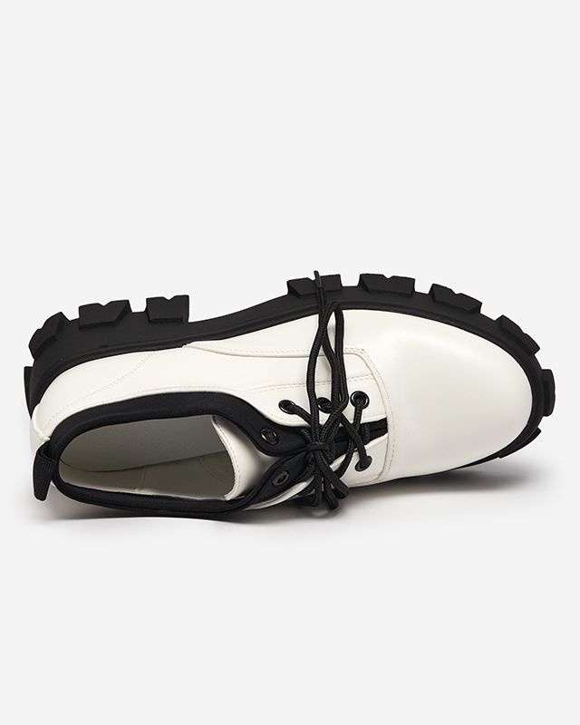 Damenschuhe aus Kunstleder in Weiß Ozud-Footwear