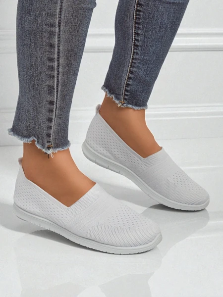 Weiße Damen-Ballerinas Ariadne aus atmungsaktivem Stoff mit flacher Sohle